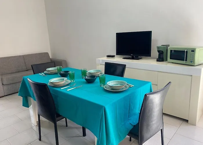 Smeraldo Pochi Passi Dal Mare Апартаменты Калазетта